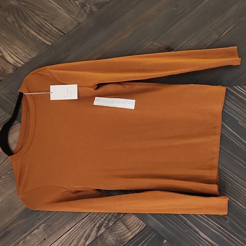 A new day long sleeve women's Top NWT